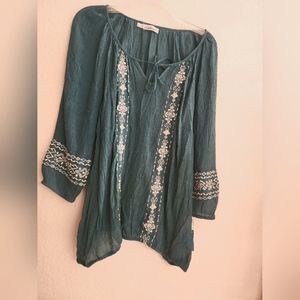 Maurices BOHO Pull Over Top Gauze Turquoise 21" Sleeve length 28" Size 1